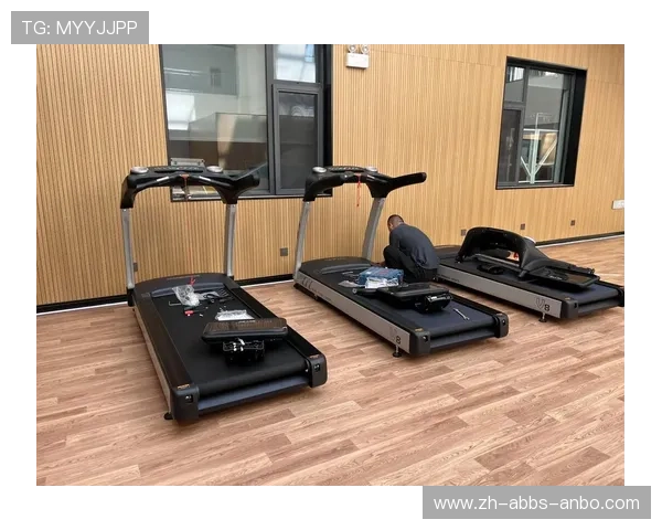 利用健身器材锻炼腰部肌肉的体育训练方法指导